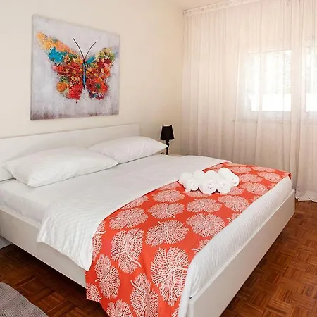 1445 Holiday home Porec